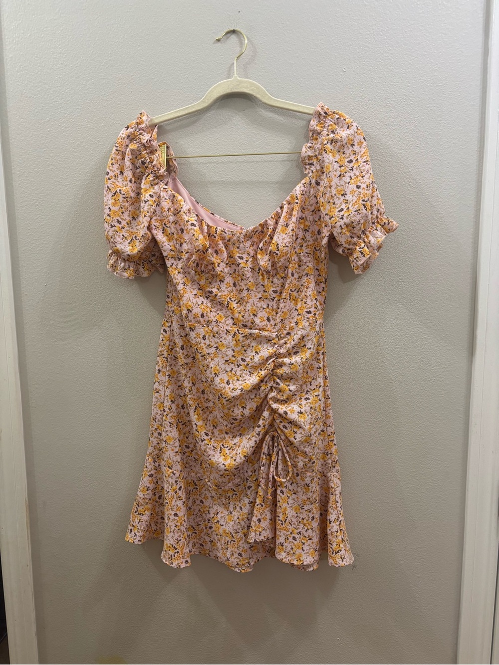 Pink Floral Puff-Sleeve Ruched Mini Dress